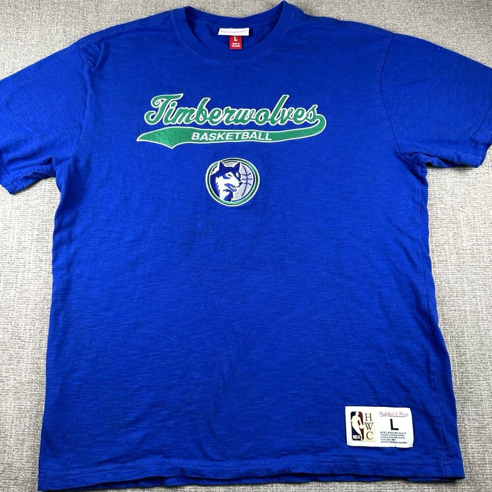 Mitchell & Ness Timberwolves Hardwood Classics Blue Felt Applique T-Shirt L NBA
